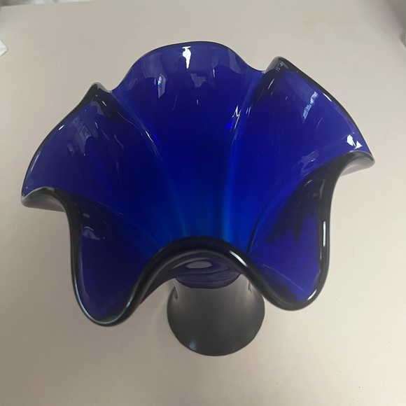 Blue Cobalt Ruffle Vase - Picture 2 of 5